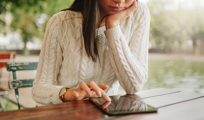 woman on tablet browsing the web